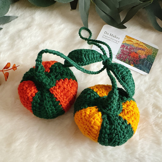 Pumpkin Pair à la Mode: Yellow x Dark Orange