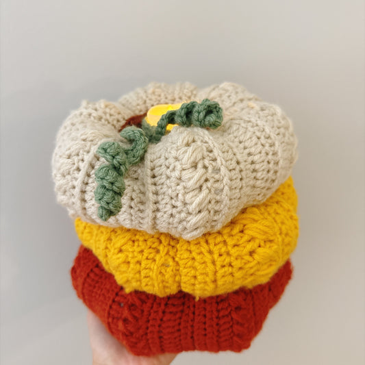 Pumpkins candle holder