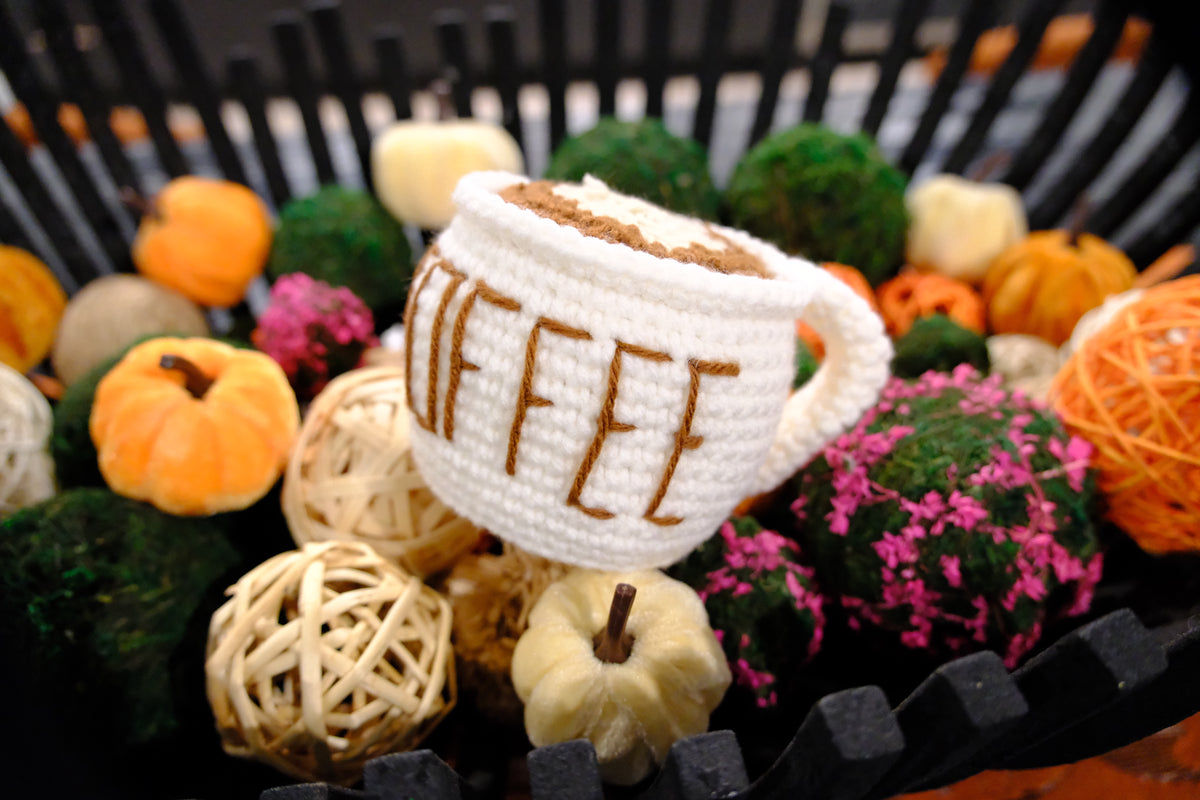 Crochet coffee cup