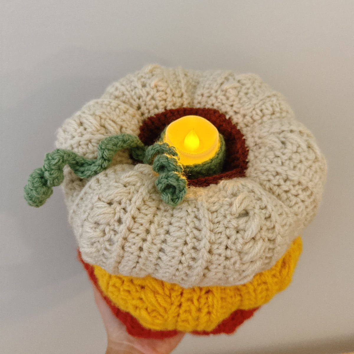 Pumpkins candle holder