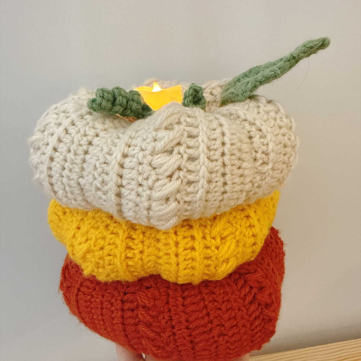Pumpkins candle holder