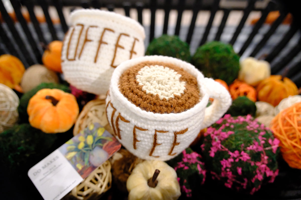 Crochet coffee cup