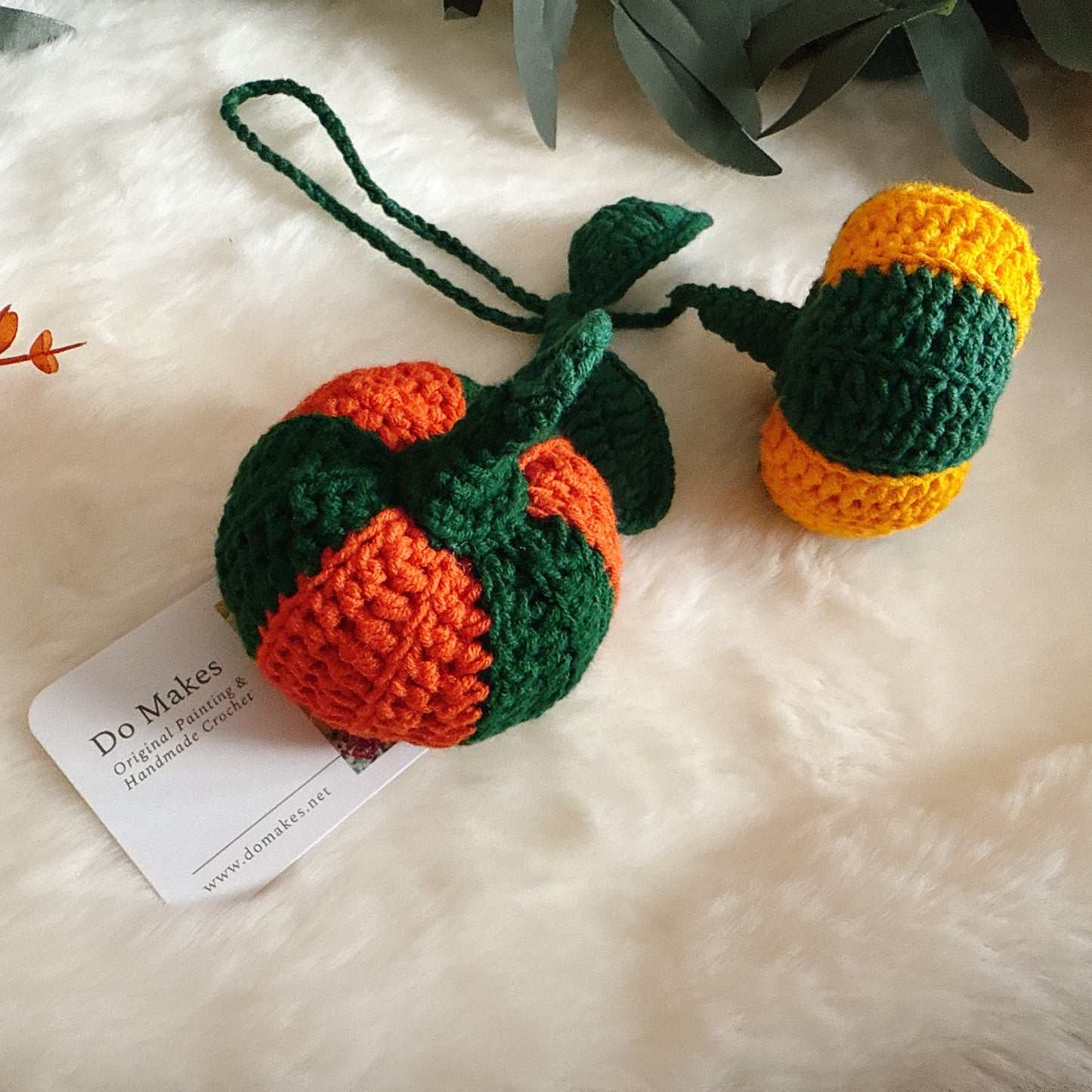 Pumpkin Pair à la Mode: Yellow x Dark Orange